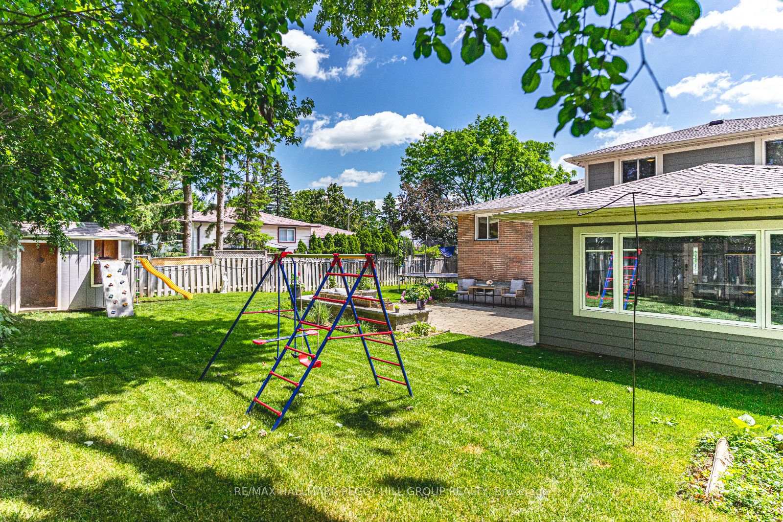 Photo 15 of 10 Jill's Court, Barrie, Grove East — HOMEH