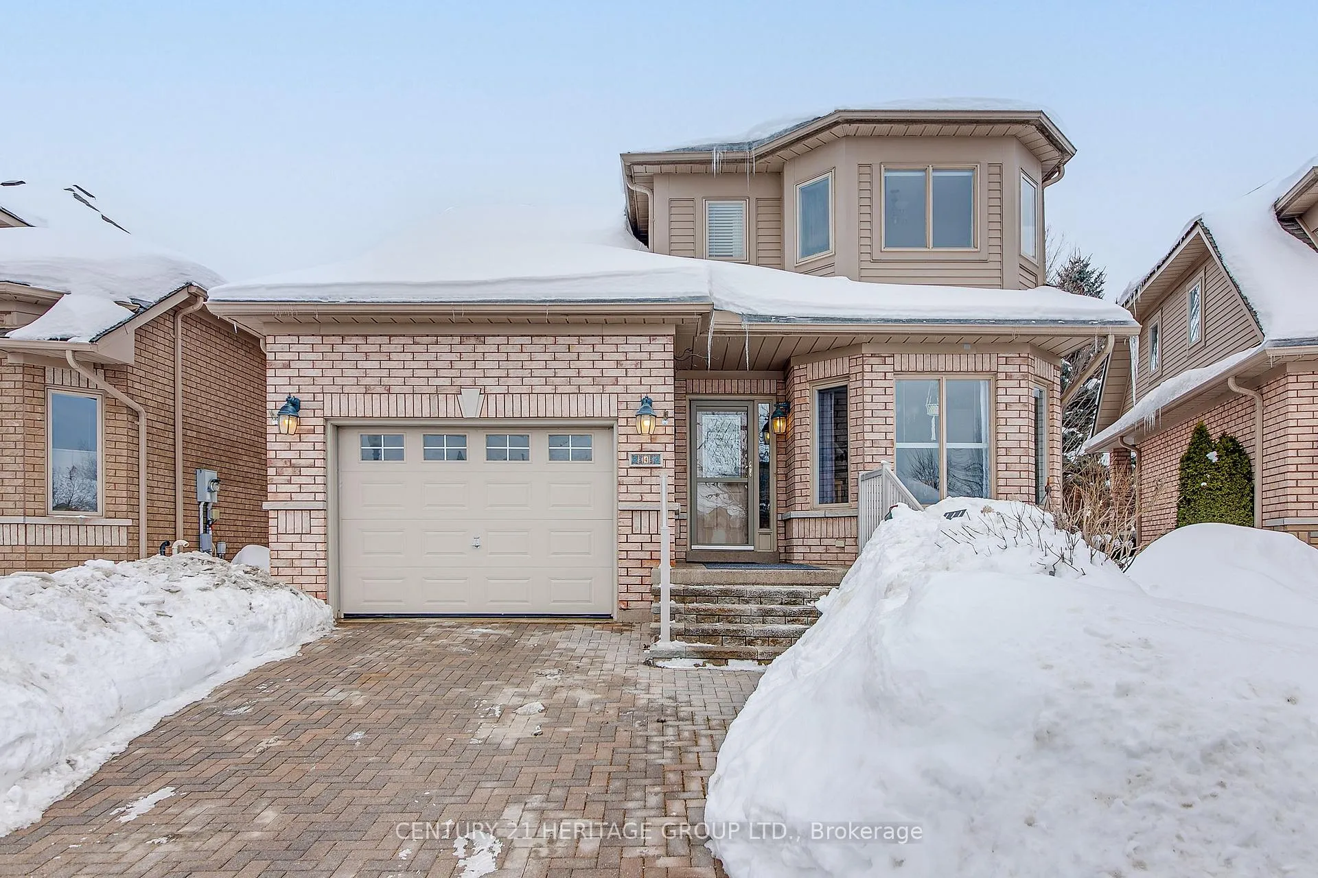 Photo 2 of 4 Artisan Lane, New Tecumseth, Alliston — HOMEH