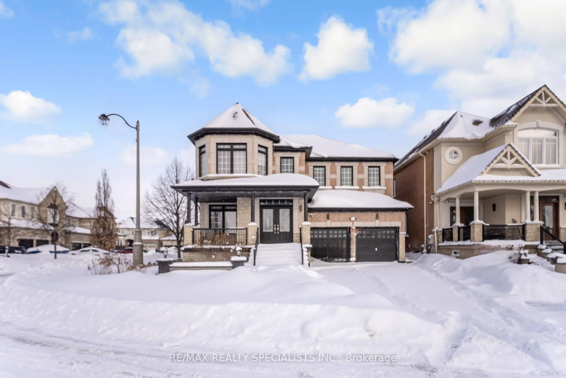 Photo 1 of 21 Quatro Crescent, Brampton, Bram East — HOMEH