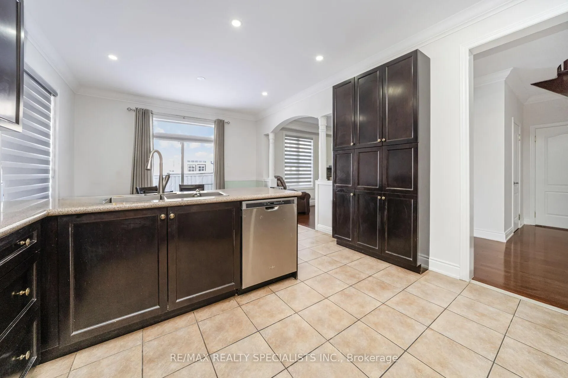 Photo 17 of 21 Quatro Crescent, Brampton, Bram East — HOMEH