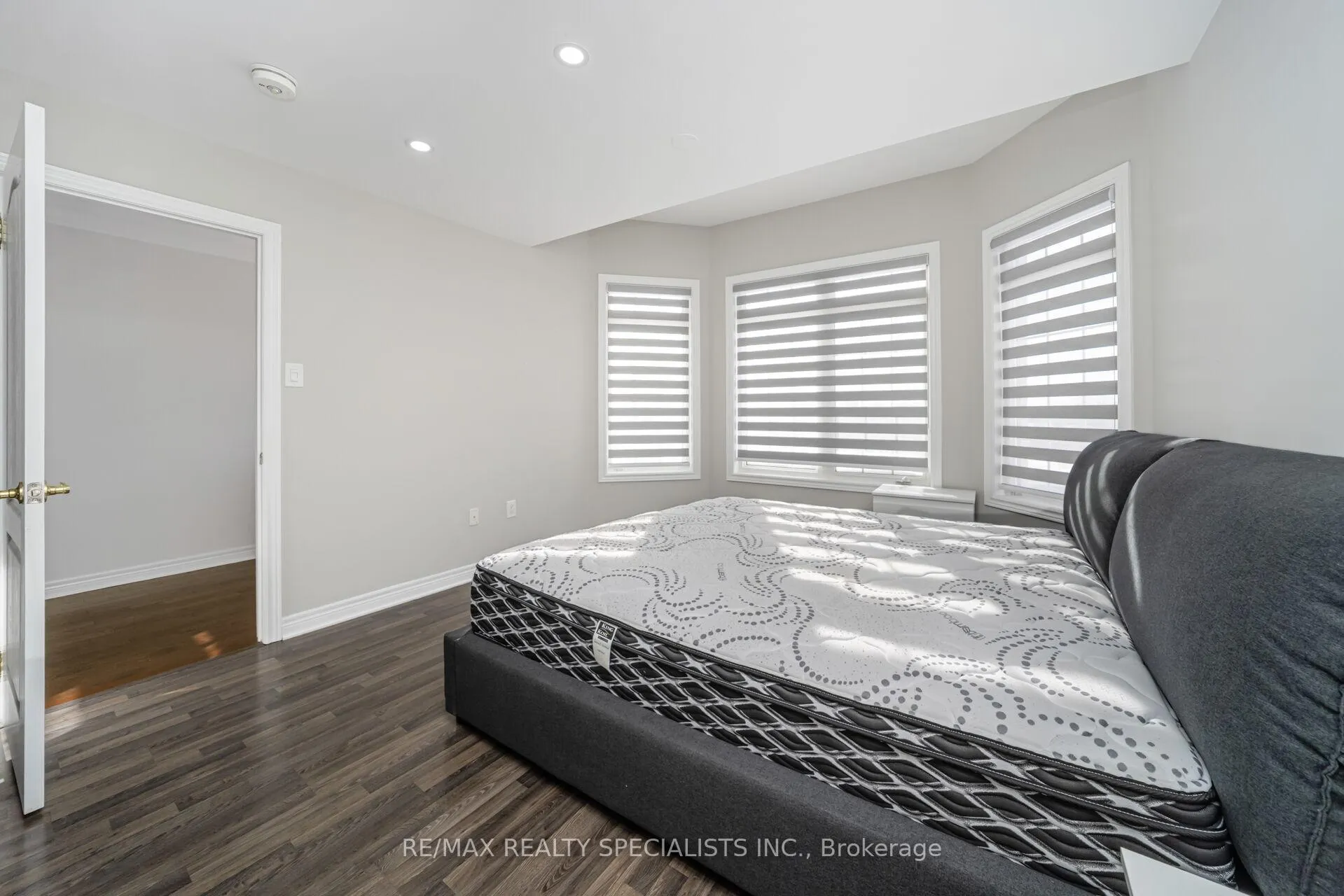 Photo 38 of 21 Quatro Crescent, Brampton, Bram East — HOMEH