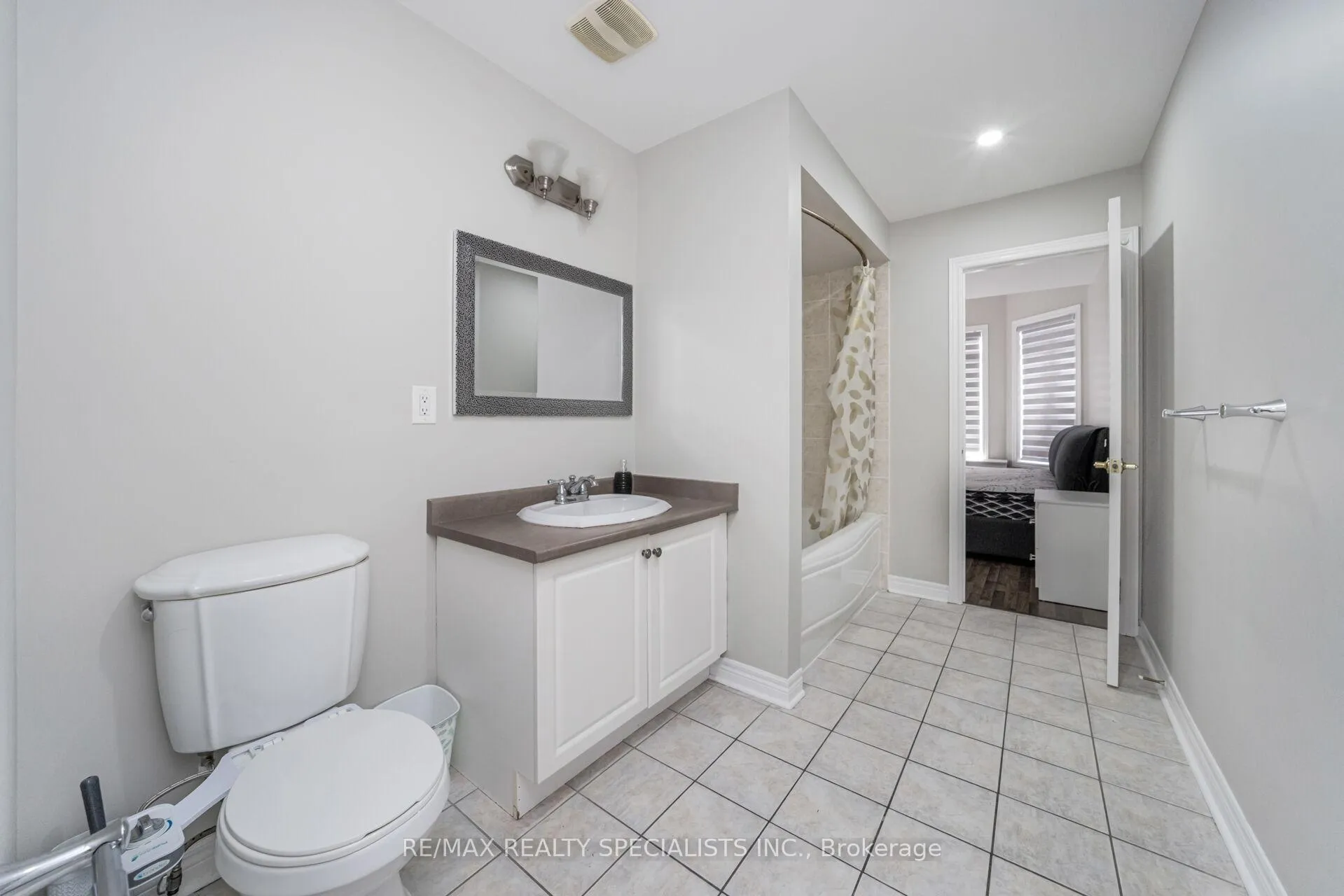 Photo 39 of 21 Quatro Crescent, Brampton, Bram East — HOMEH