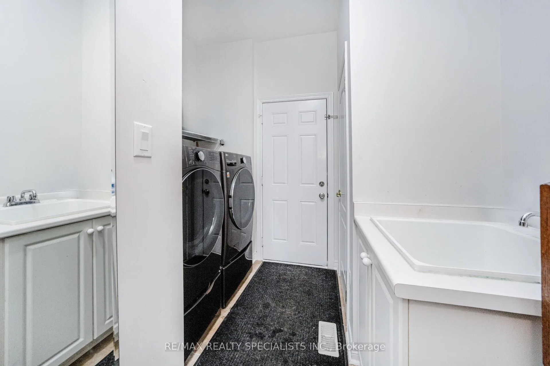 Photo 46 of 21 Quatro Crescent, Brampton, Bram East — HOMEH