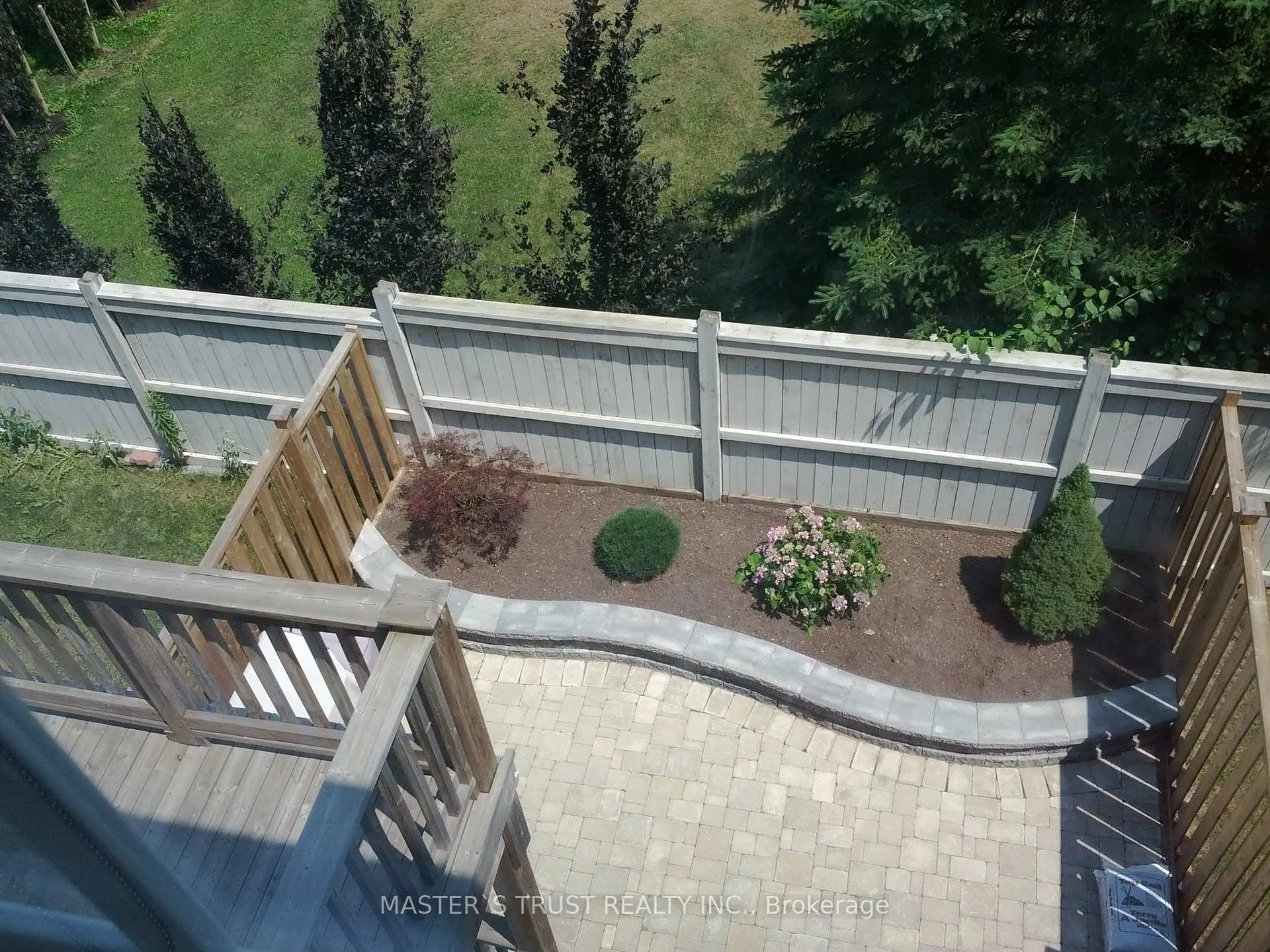 Photo 9 of 29 Warrington Way, Markham, Berczy — HOMEH