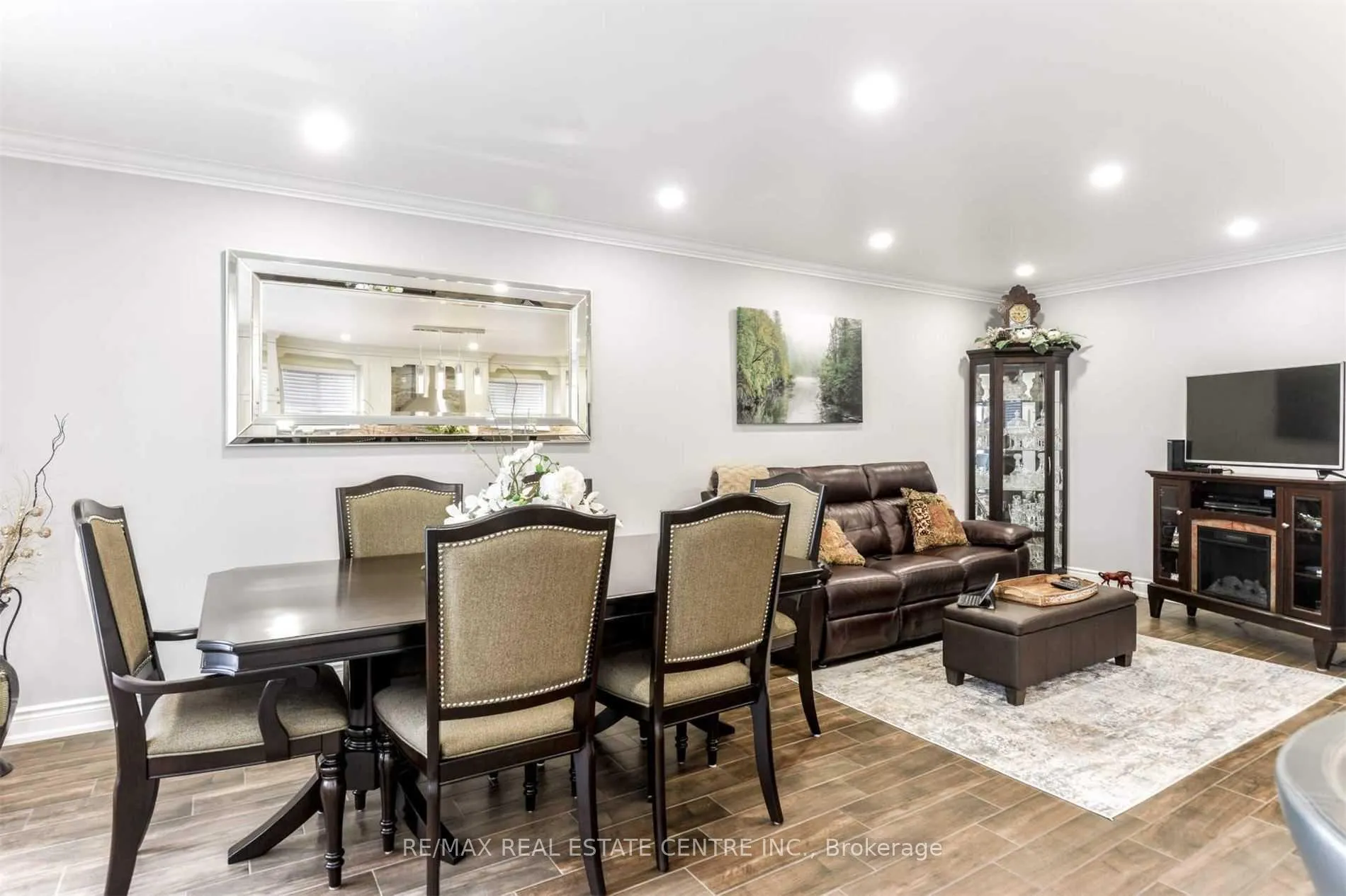 Photo 6 of Unit Main, 15 Northwood Drive, Brampton, Northwood Park — HOMEH