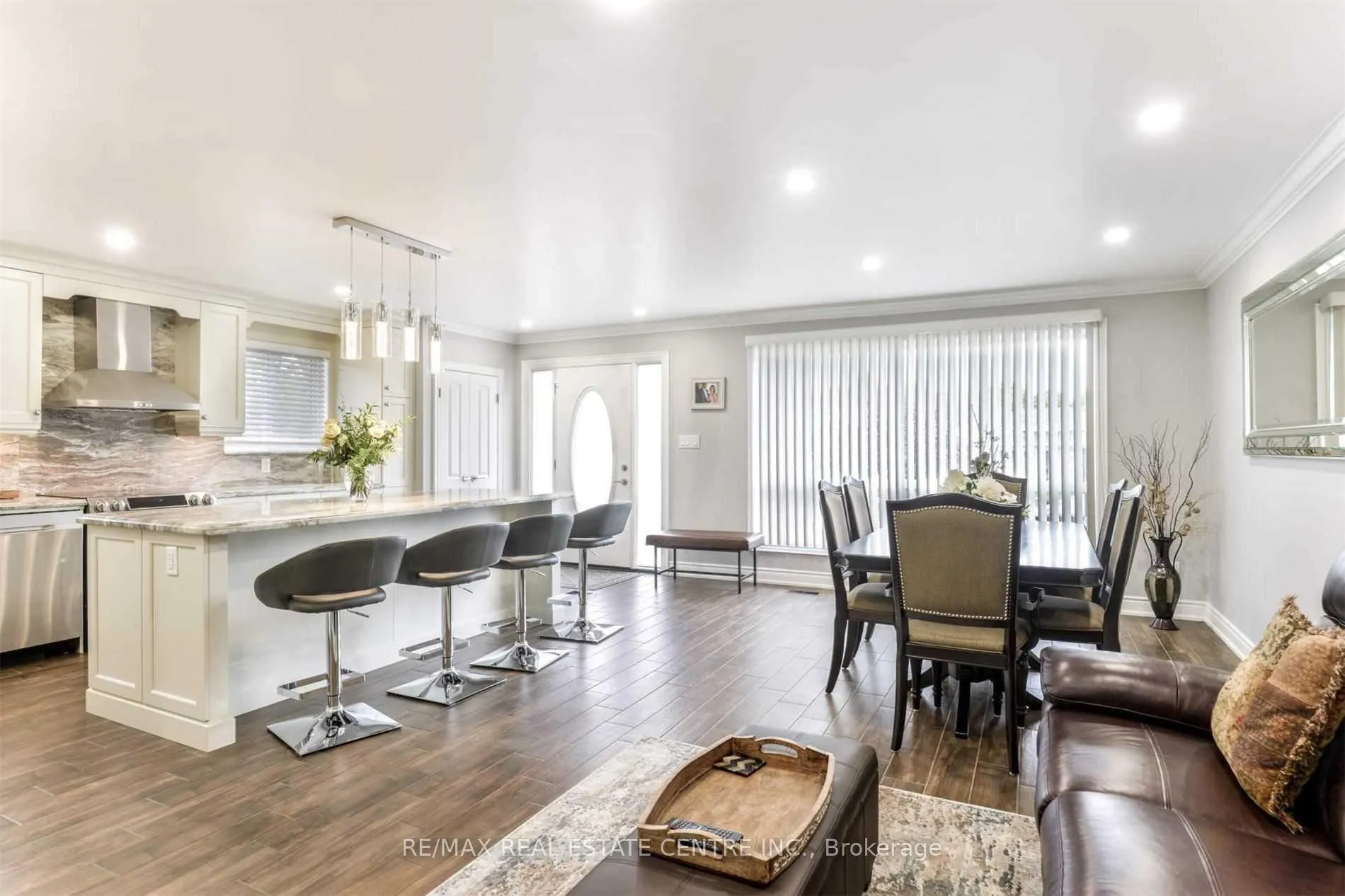 Photo 9 of Unit Main, 15 Northwood Drive, Brampton, Northwood Park — HOMEH