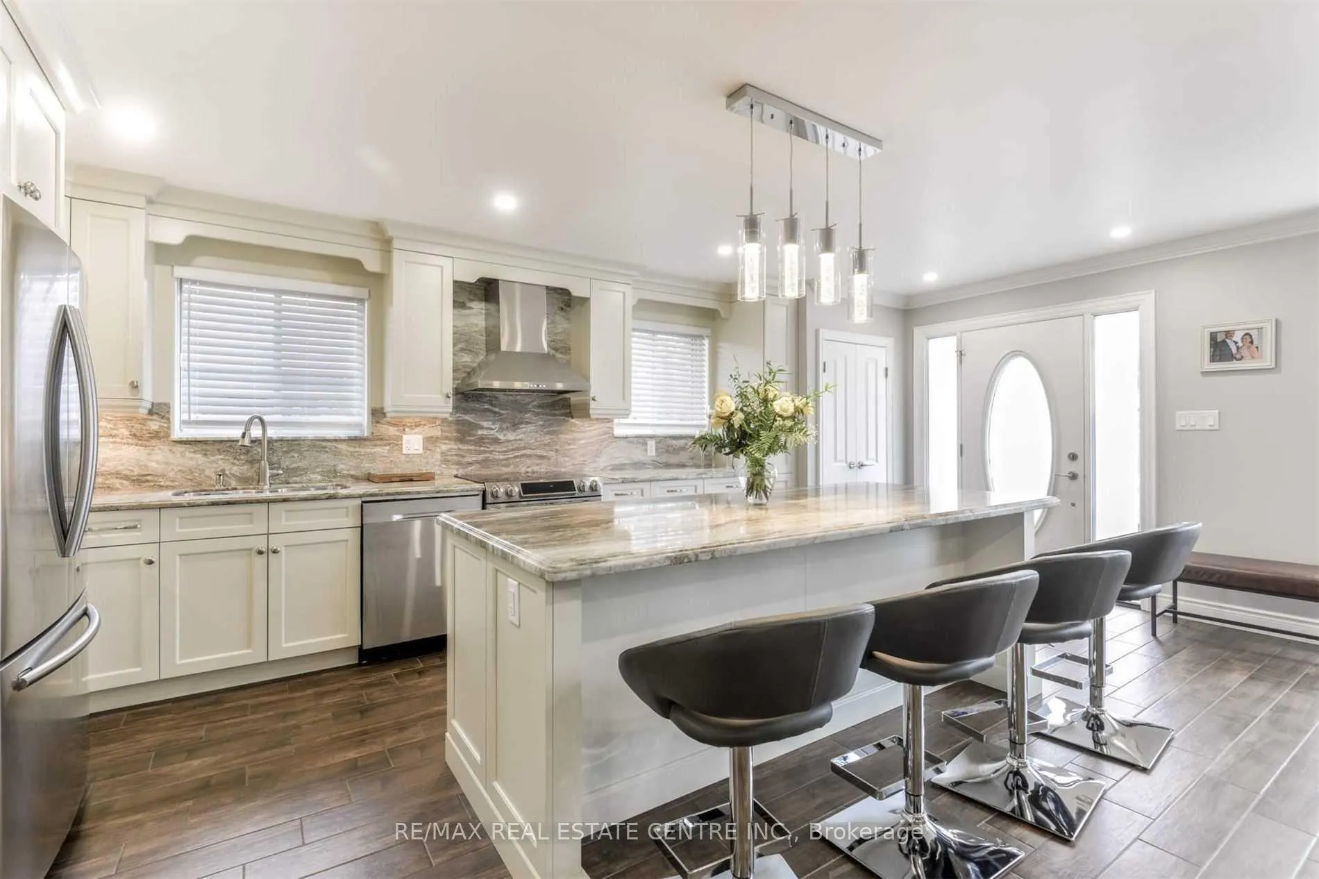 Photo 11 of Unit Main, 15 Northwood Drive, Brampton, Northwood Park — HOMEH