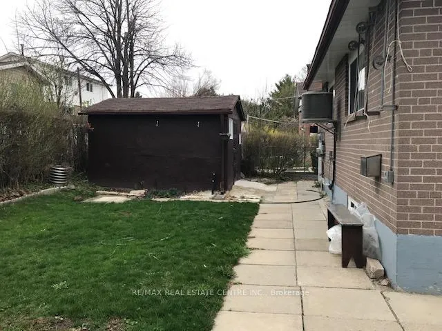 Photo 23 of Unit Main, 15 Northwood Drive, Brampton, Northwood Park — HOMEH