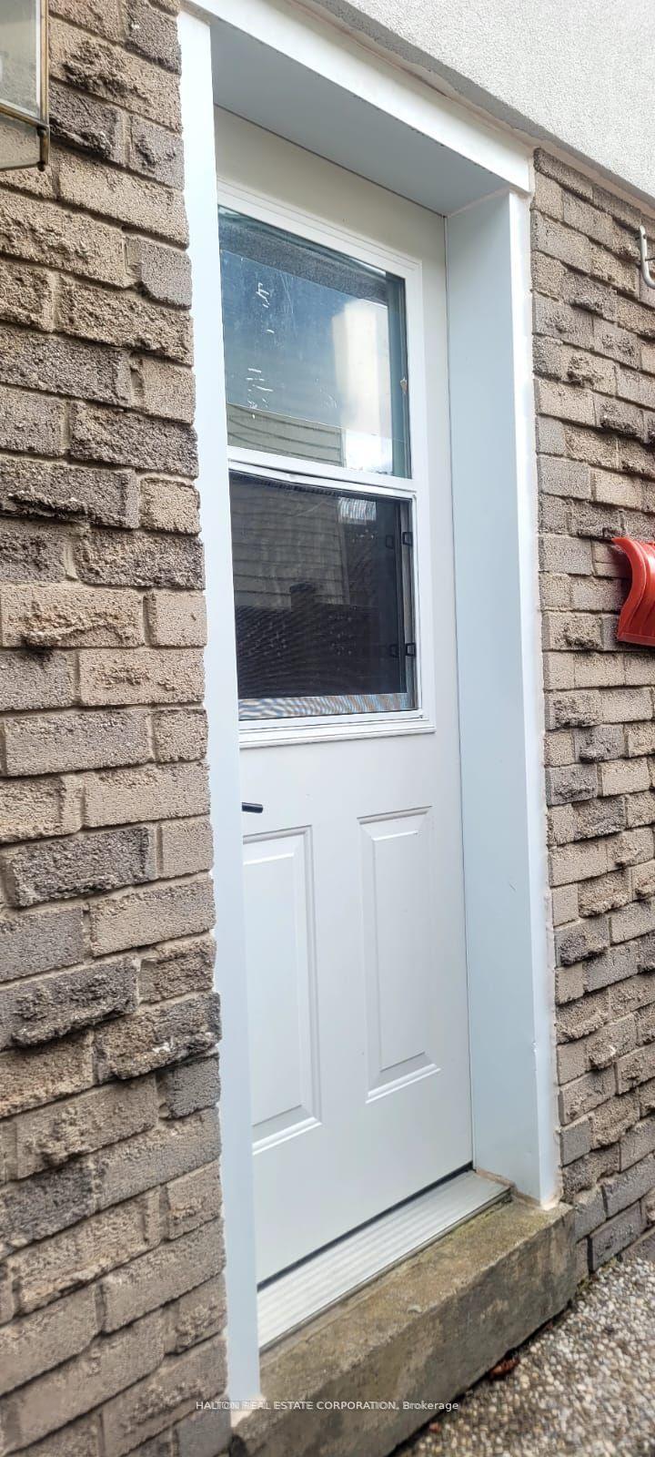 Photo 5 of Unit A, 2452 Cavendish Drive, Burlington, Brant Hills — HOMEH