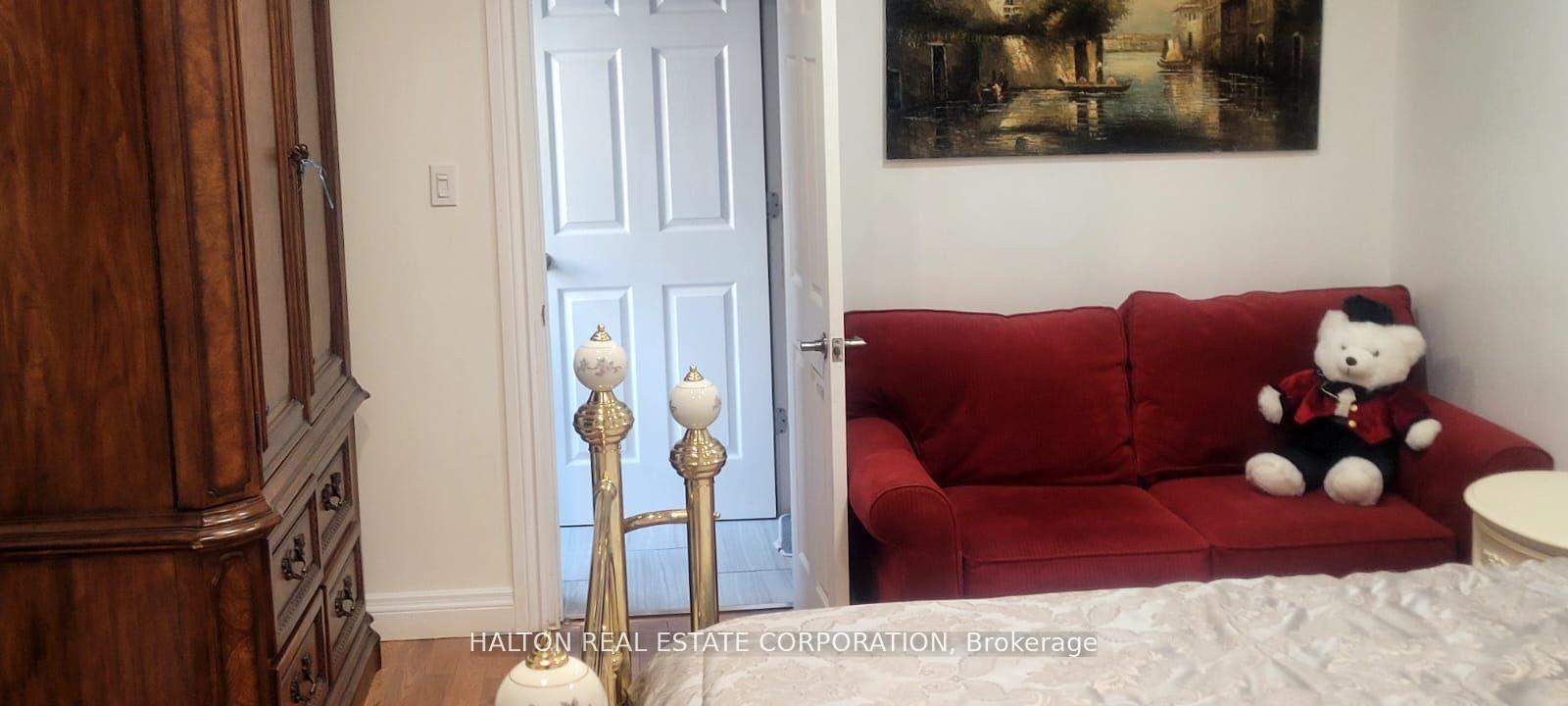 Photo 6 of Unit A, 2452 Cavendish Drive, Burlington, Brant Hills — HOMEH