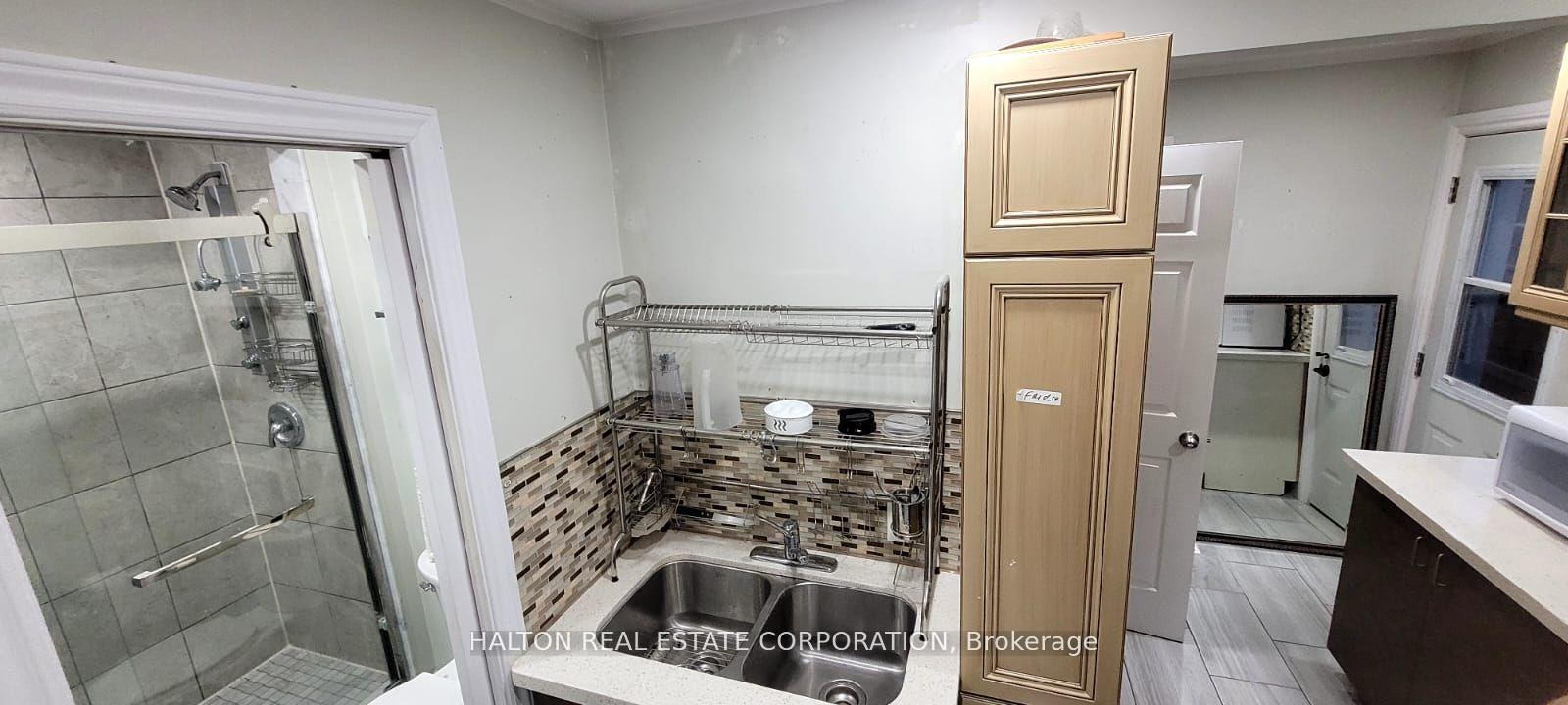 Photo 10 of Unit A, 2452 Cavendish Drive, Burlington, Brant Hills — HOMEH