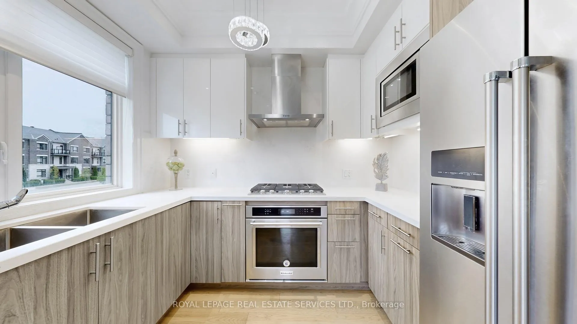 Photo 10 of 51 Feeney Lane, Markham, Commerce Valley — HOMEH