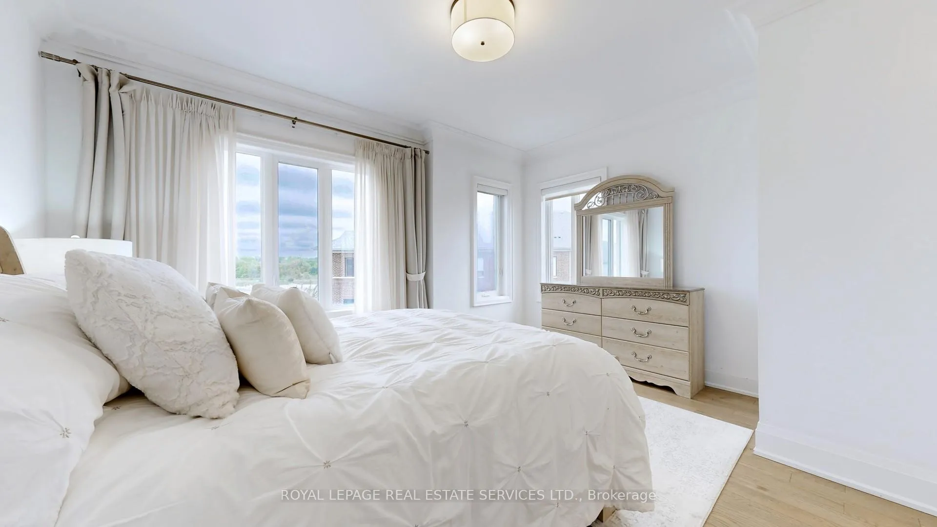 Photo 15 of 51 Feeney Lane, Markham, Commerce Valley — HOMEH