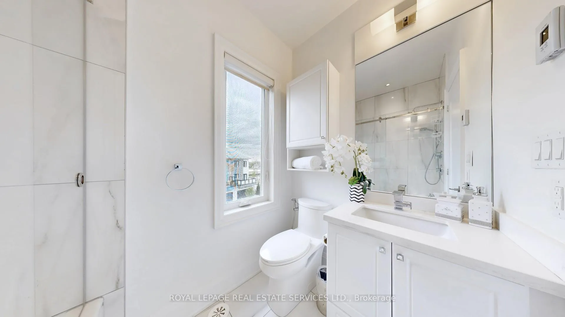Photo 17 of 51 Feeney Lane, Markham, Commerce Valley — HOMEH