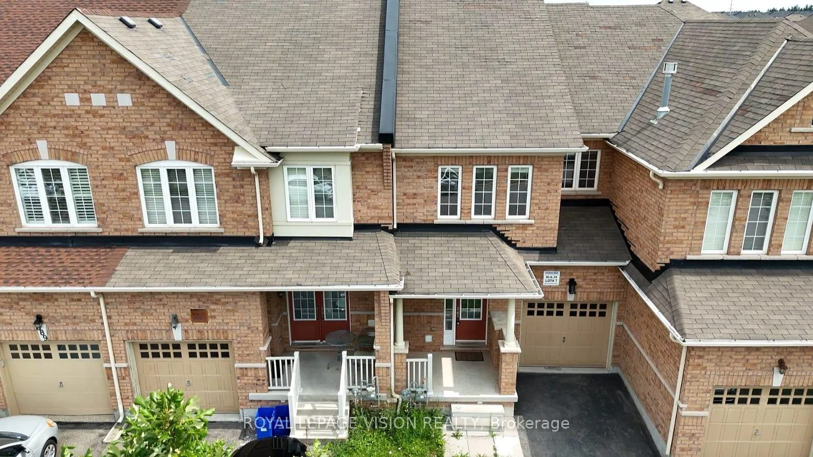 Photo 1 of 893 Transom Crescent, Milton, Willmott — HOMEH