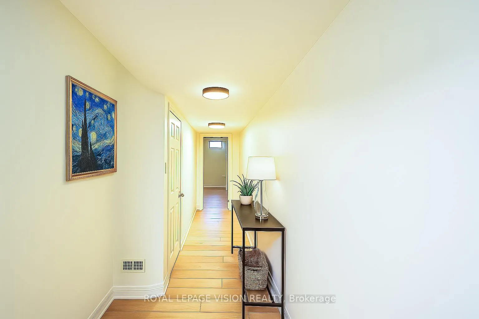 Photo 8 of 893 Transom Crescent, Milton, Willmott — HOMEH