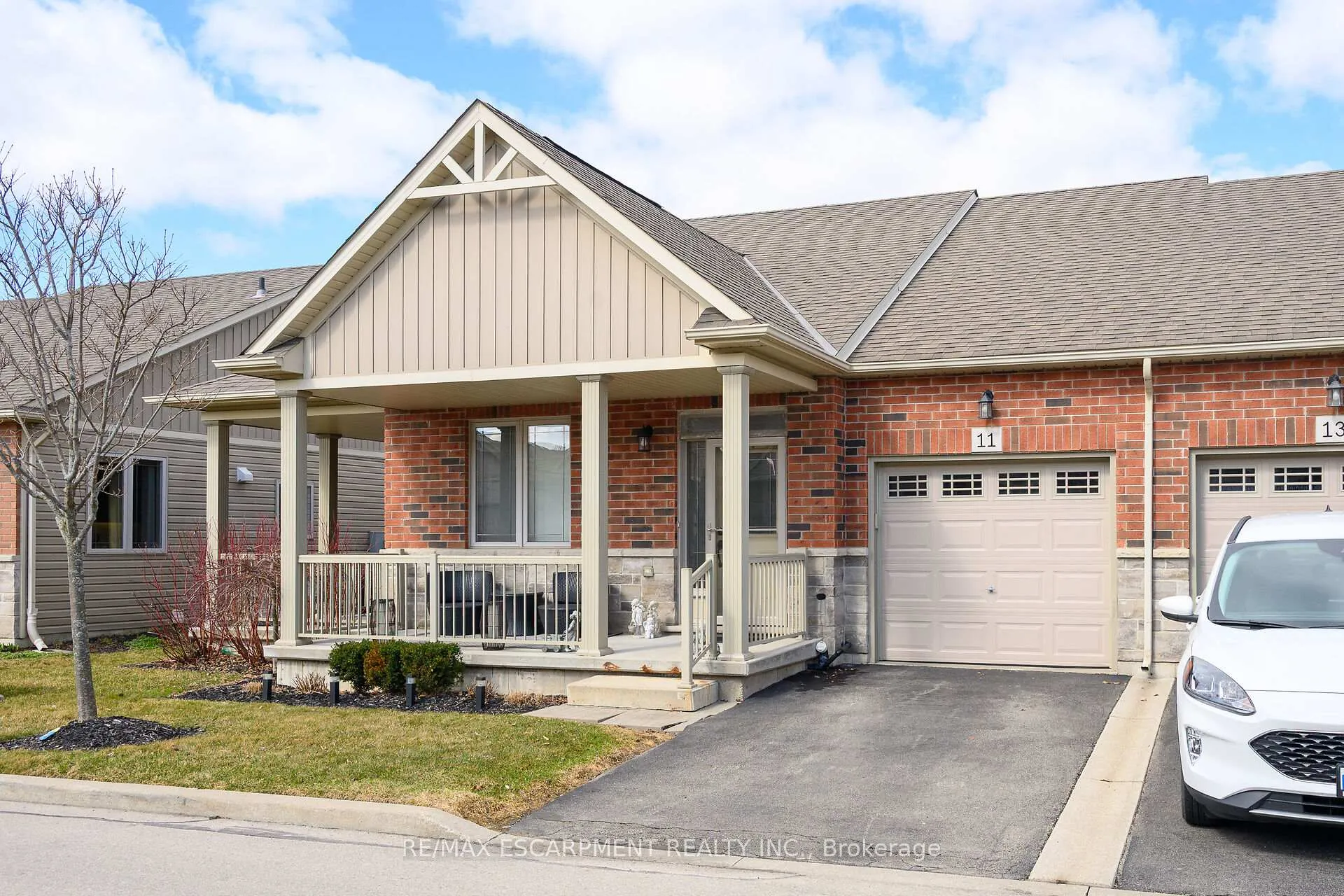 Photo 2 of 11 Murphy Lane, Hamilton, Binbrook — HOMEH