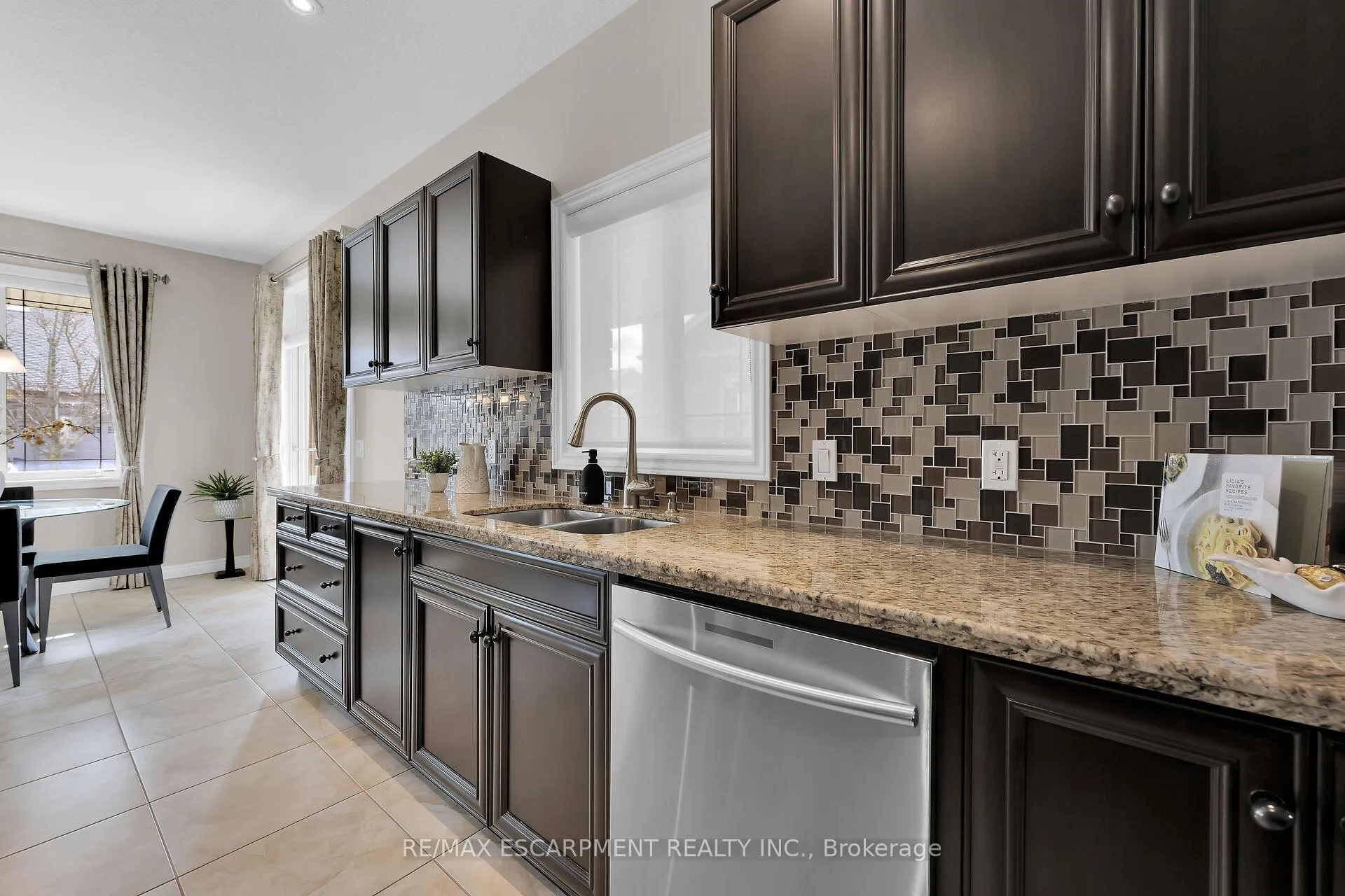 Photo 7 of 11 Murphy Lane, Hamilton, Binbrook — HOMEH