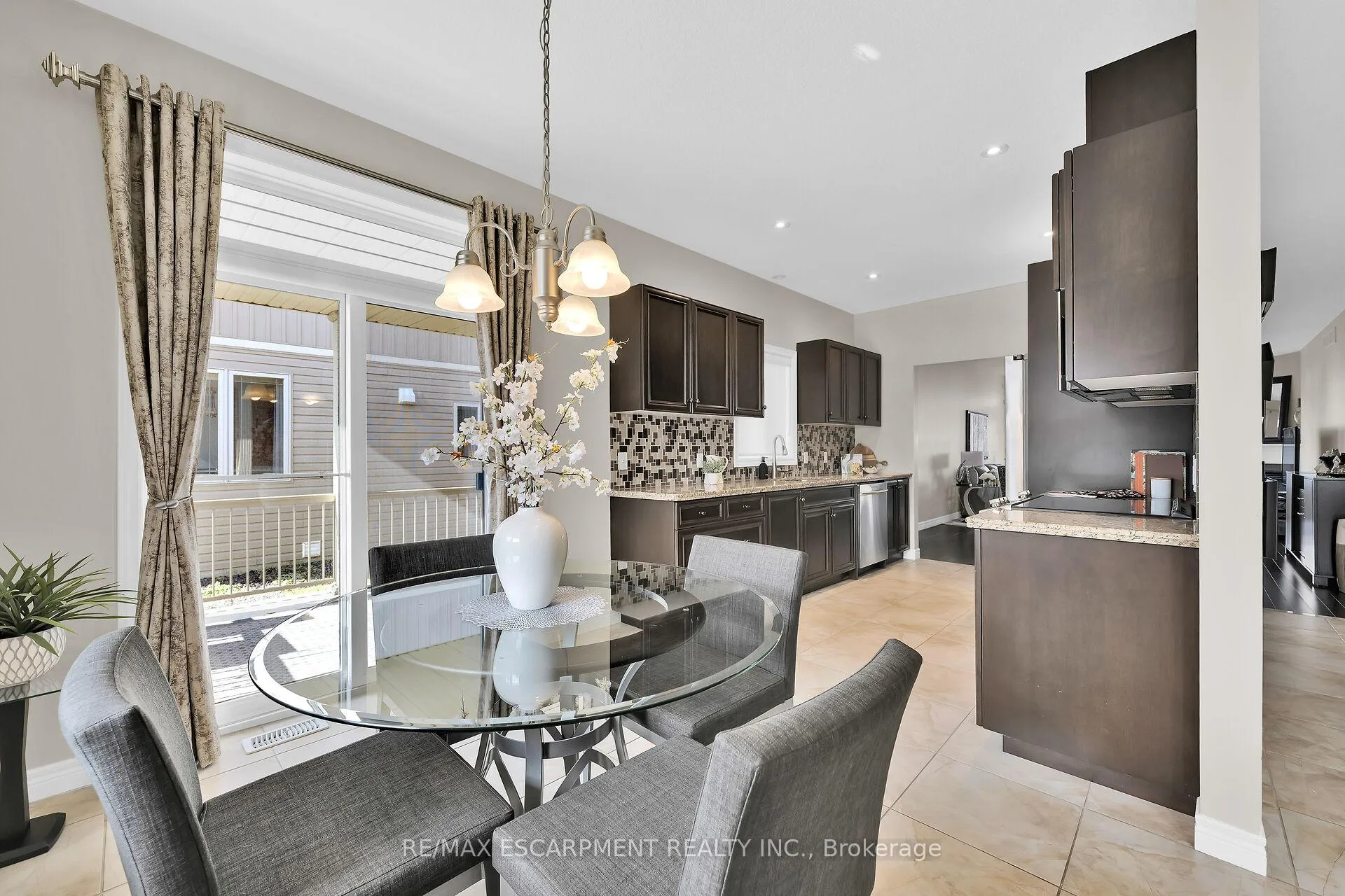 Photo 15 of 11 Murphy Lane, Hamilton, Binbrook — HOMEH