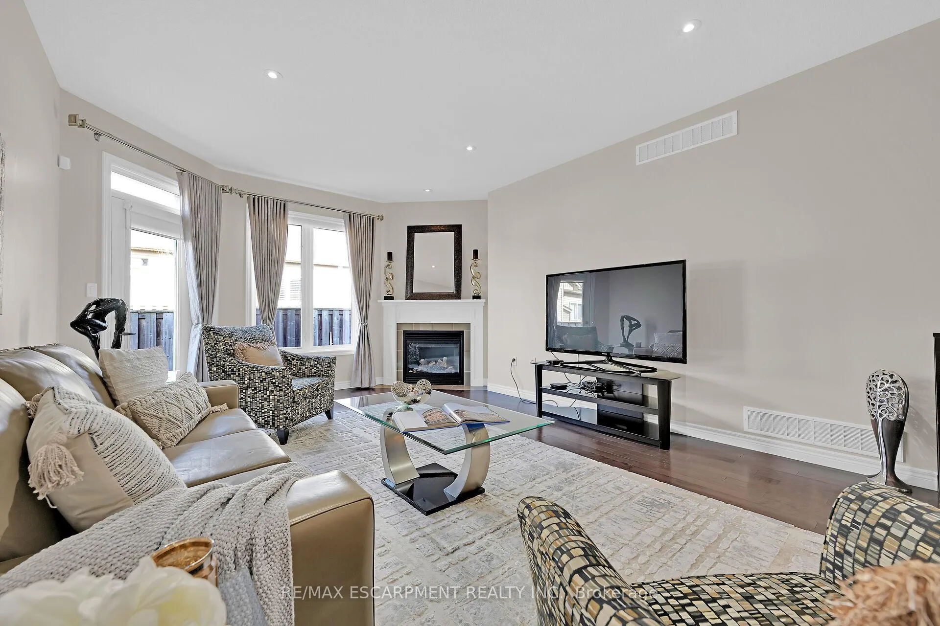 Photo 18 of 11 Murphy Lane, Hamilton, Binbrook — HOMEH