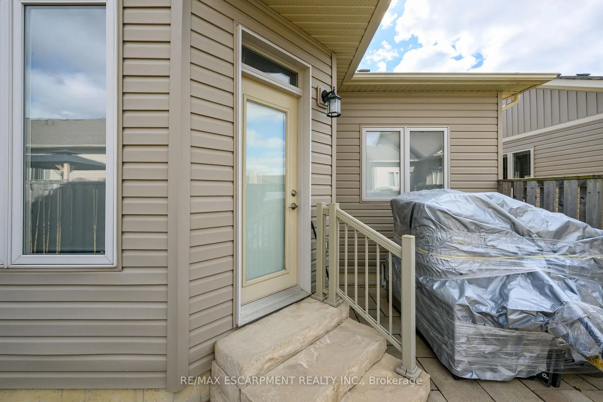 Photo 42 of 11 Murphy Lane, Hamilton, Binbrook — HOMEH