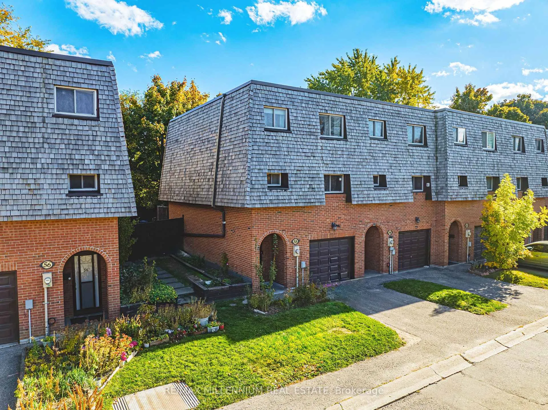 Photo 2 of 55 Briar Path, Brampton, Avondale — HOMEH