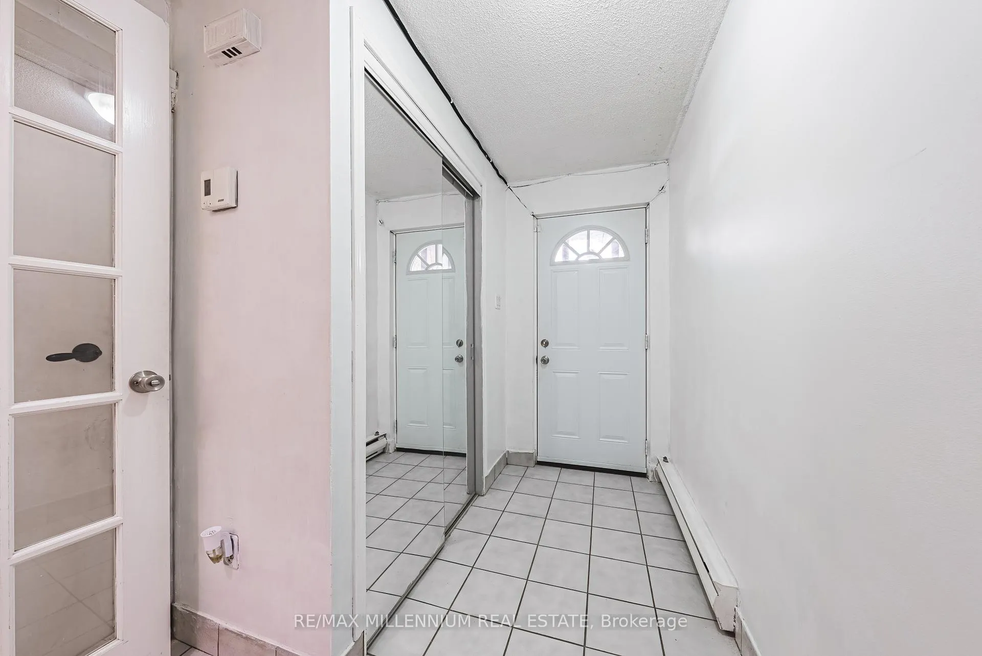 Photo 7 of 55 Briar Path, Brampton, Avondale — HOMEH