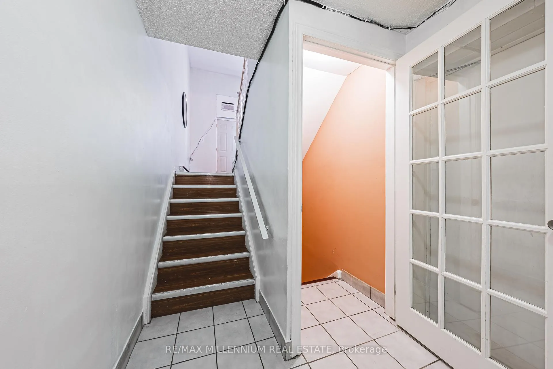 Photo 8 of 55 Briar Path, Brampton, Avondale — HOMEH