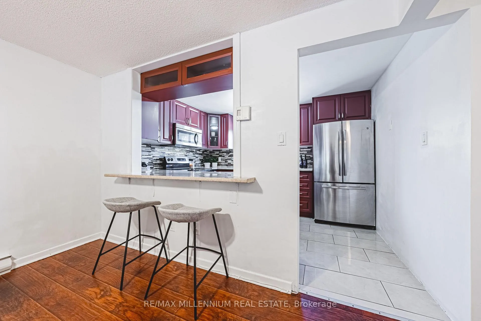 Photo 13 of 55 Briar Path, Brampton, Avondale — HOMEH