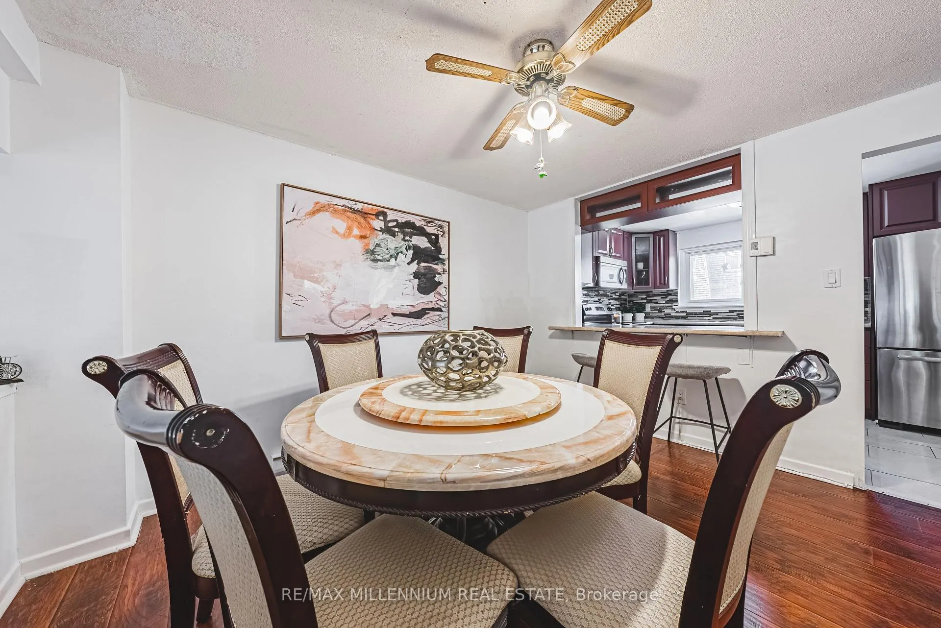 Photo 14 of 55 Briar Path, Brampton, Avondale — HOMEH