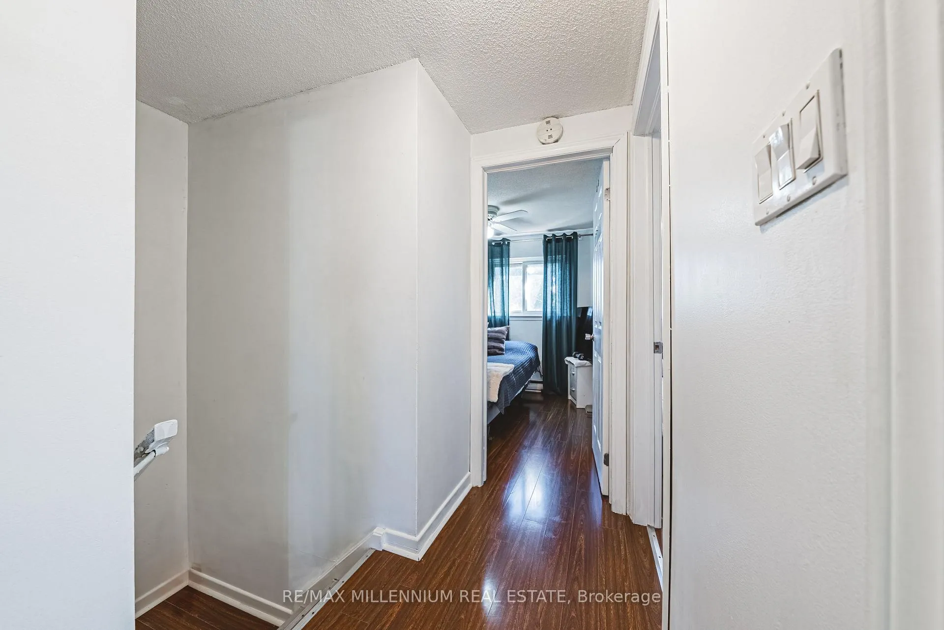 Photo 20 of 55 Briar Path, Brampton, Avondale — HOMEH