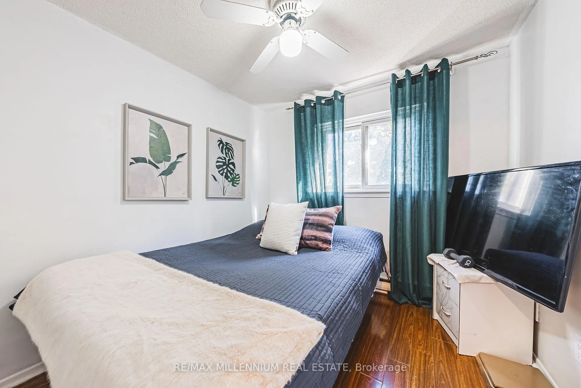 Photo 23 of 55 Briar Path, Brampton, Avondale — HOMEH