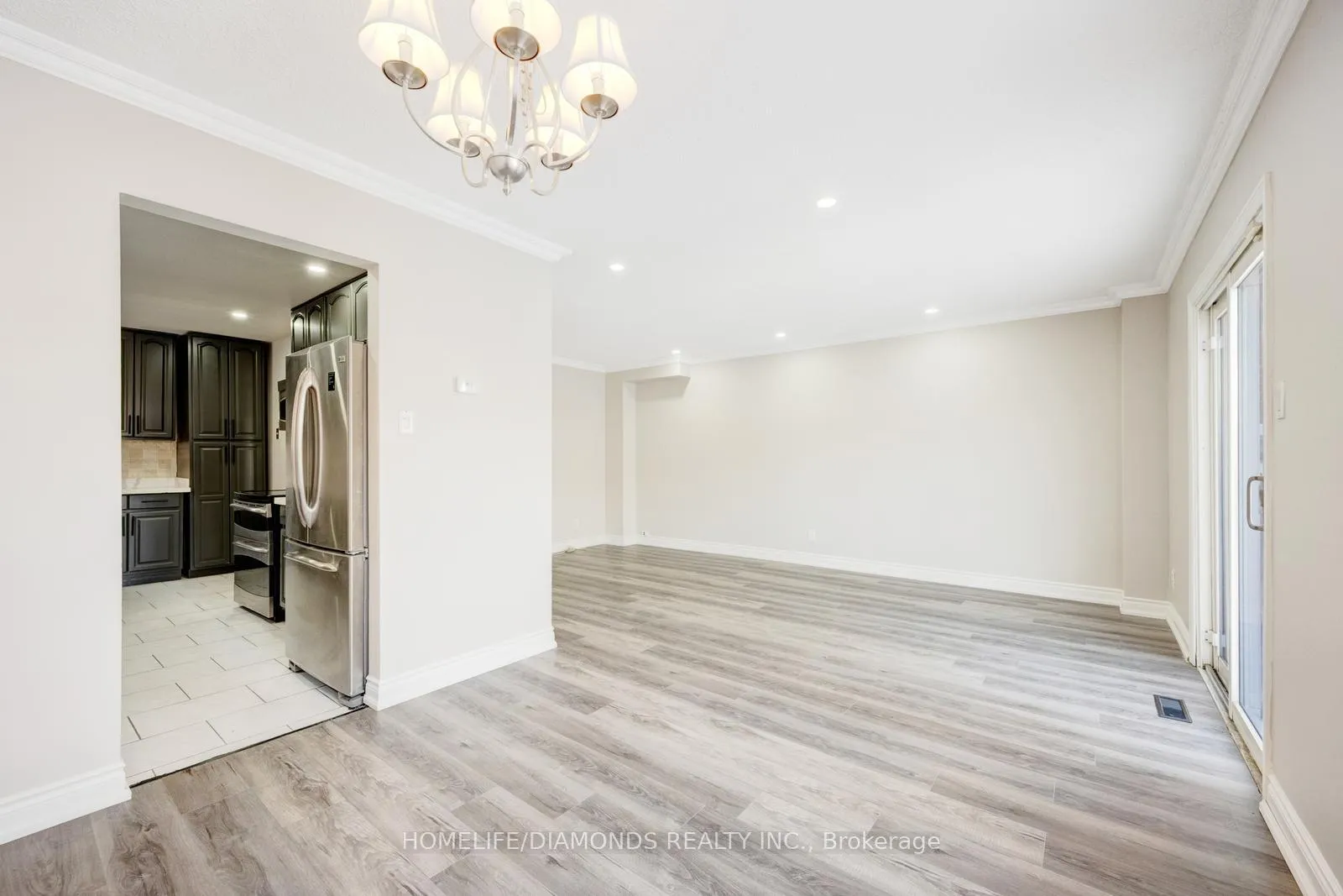 Photo 11 of 79 Ecclestone Drive, Brampton, Bram West — HOMEH