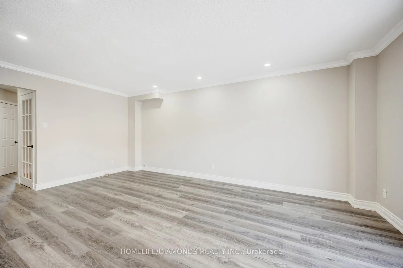 Photo 13 of 79 Ecclestone Drive, Brampton, Bram West — HOMEH