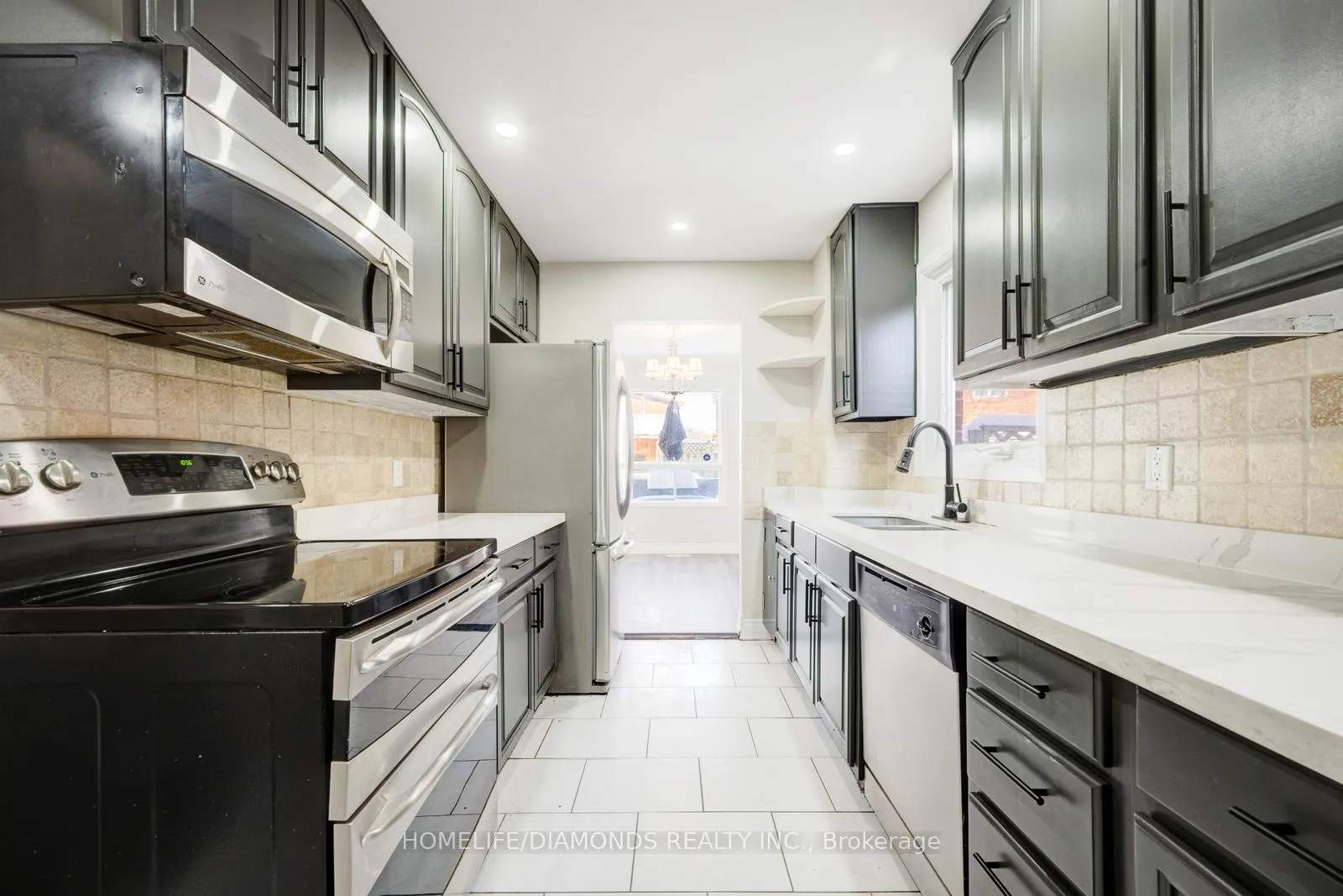 Photo 14 of 79 Ecclestone Drive, Brampton, Bram West — HOMEH