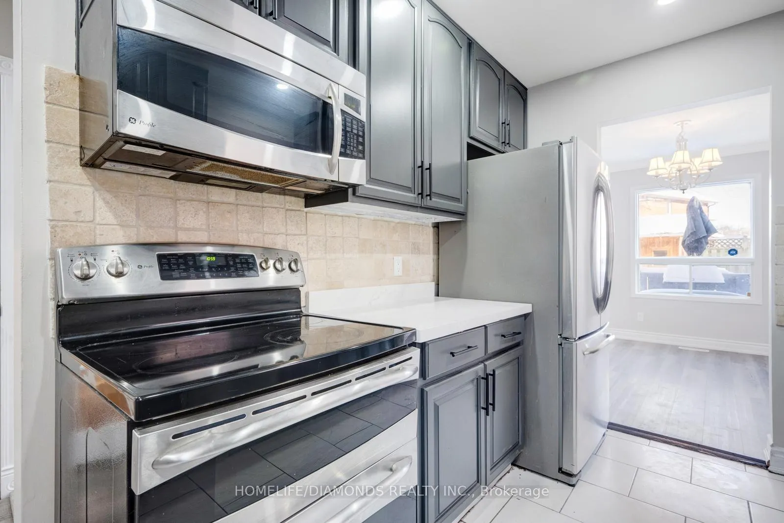 Photo 17 of 79 Ecclestone Drive, Brampton, Bram West — HOMEH