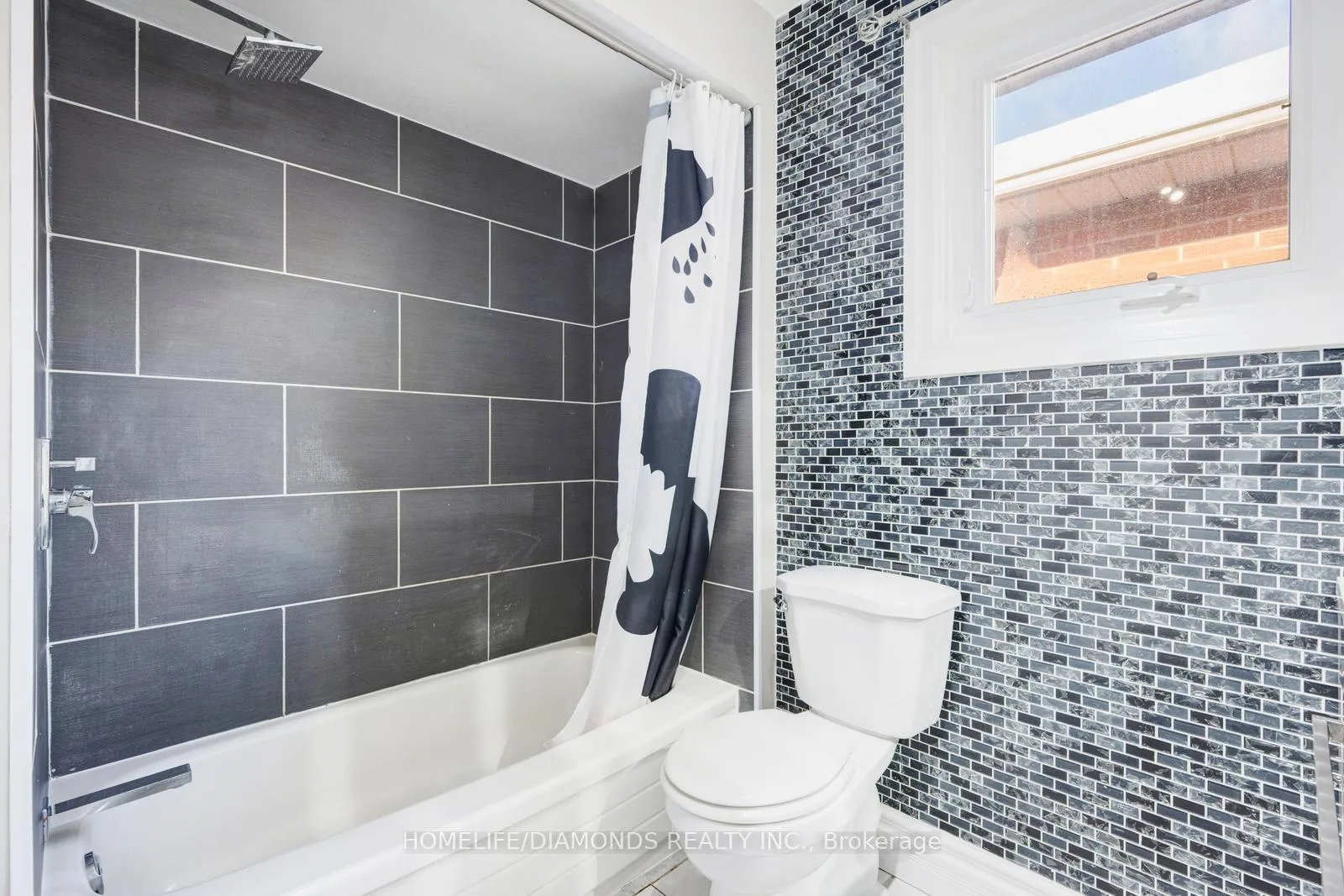 Photo 27 of 79 Ecclestone Drive, Brampton, Bram West — HOMEH
