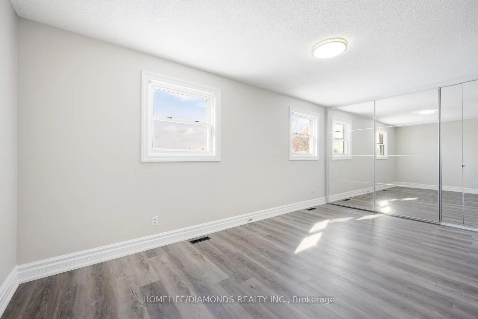 Photo 28 of 79 Ecclestone Drive, Brampton, Bram West — HOMEH