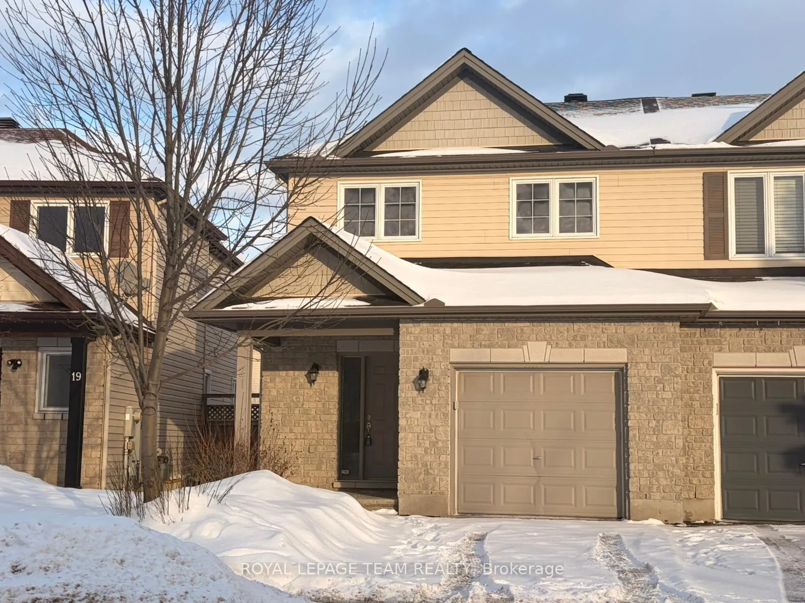 Photo 1 of 21 Cresthaven Drive, Ottawa, Barrhaven East — HOMEH