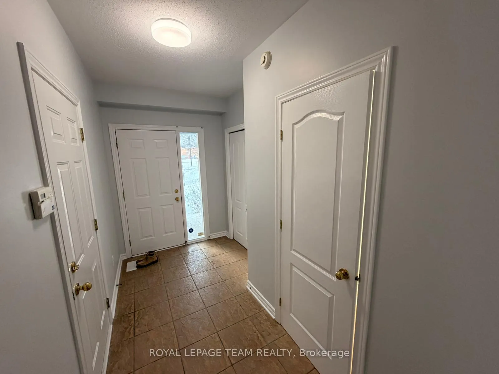 Photo 3 of 21 Cresthaven Drive, Ottawa, Barrhaven East — HOMEH