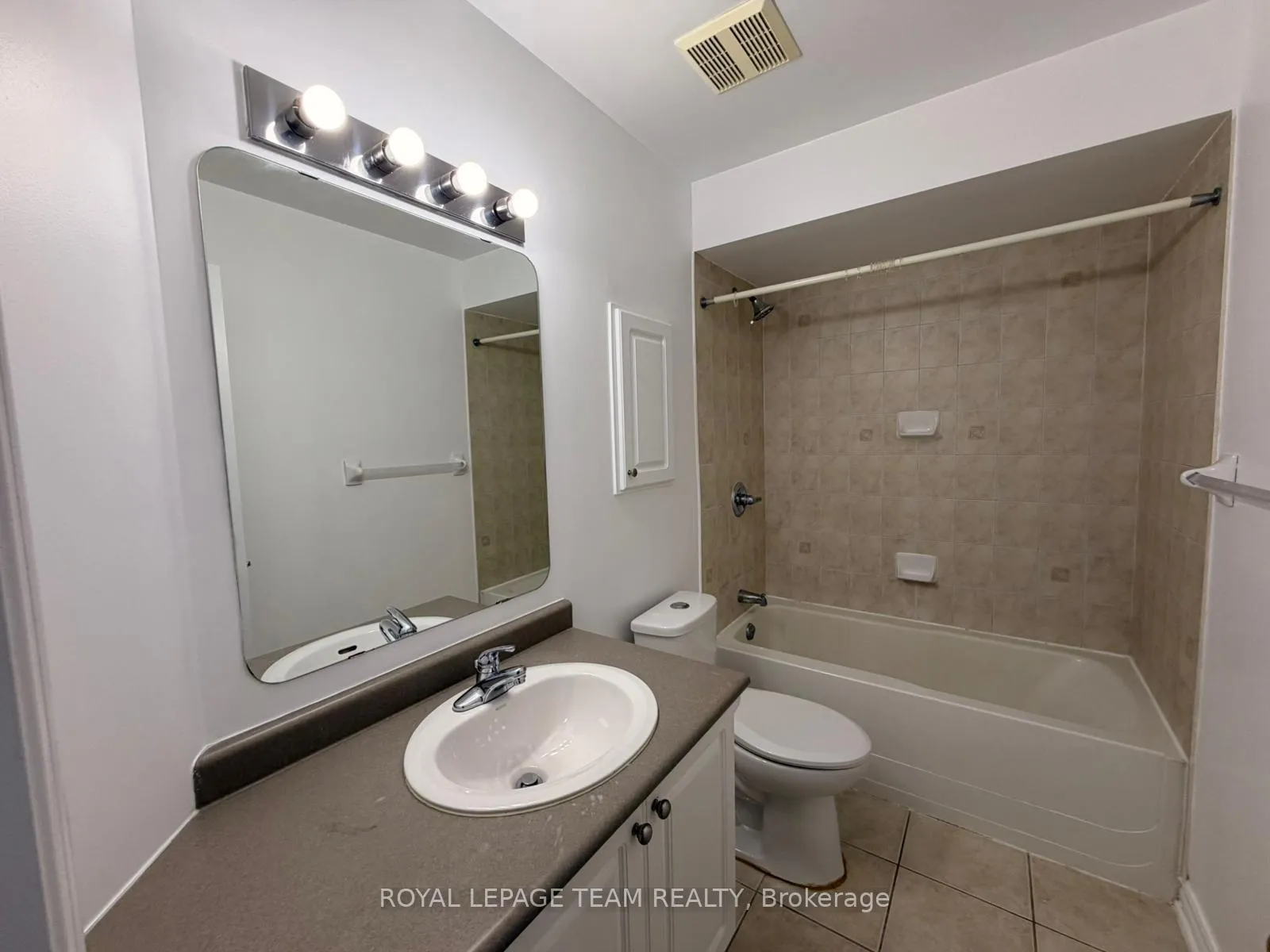 Photo 18 of 21 Cresthaven Drive, Ottawa, Barrhaven East — HOMEH