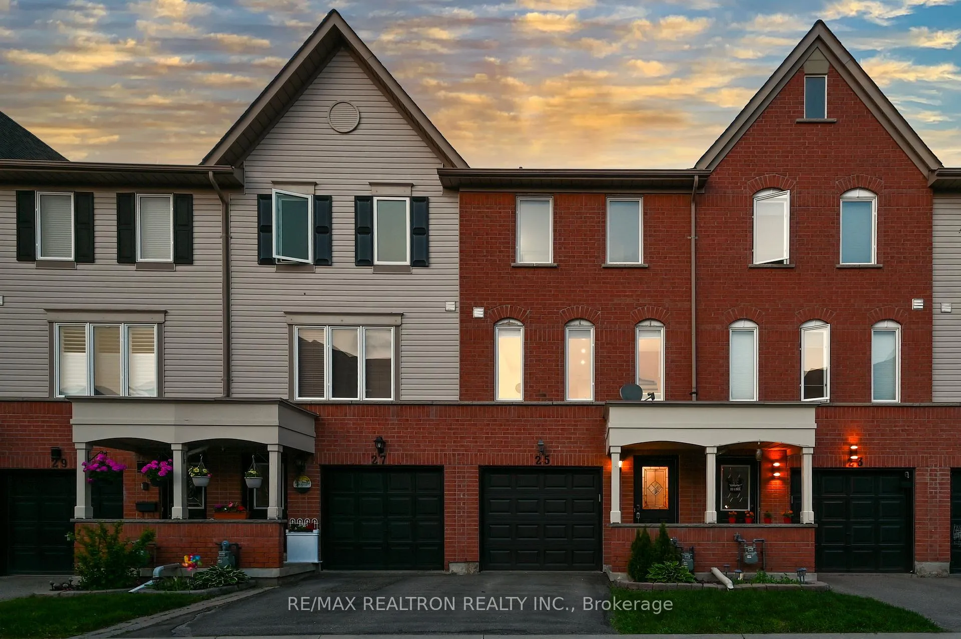 Photo 1 of 25 Pennefather Lane, Ajax, Central — HOMEH