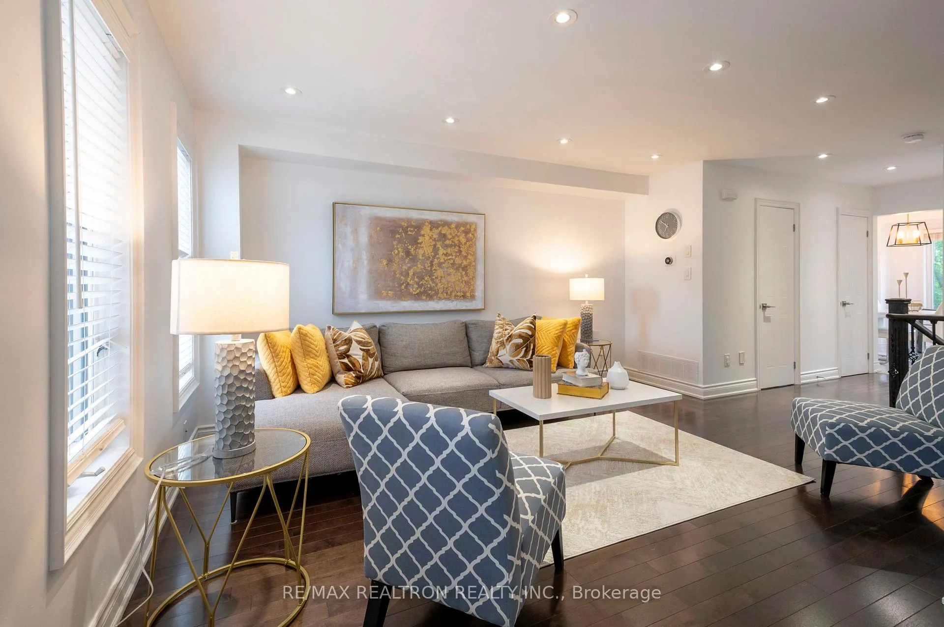Photo 7 of 25 Pennefather Lane, Ajax, Central — HOMEH