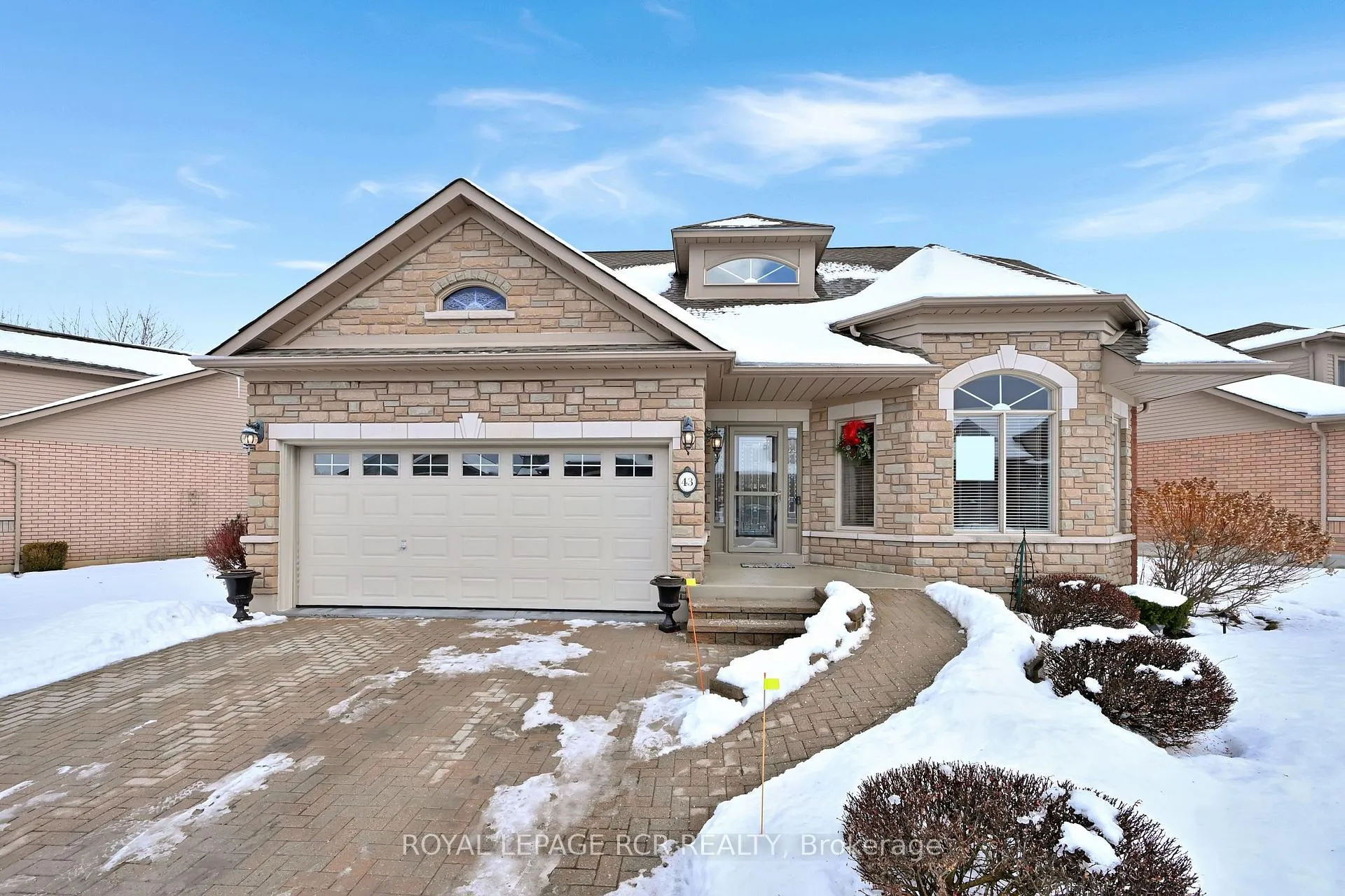 Photo 2 of 43 Bella Vista Trail, New Tecumseth, Alliston — HOMEH