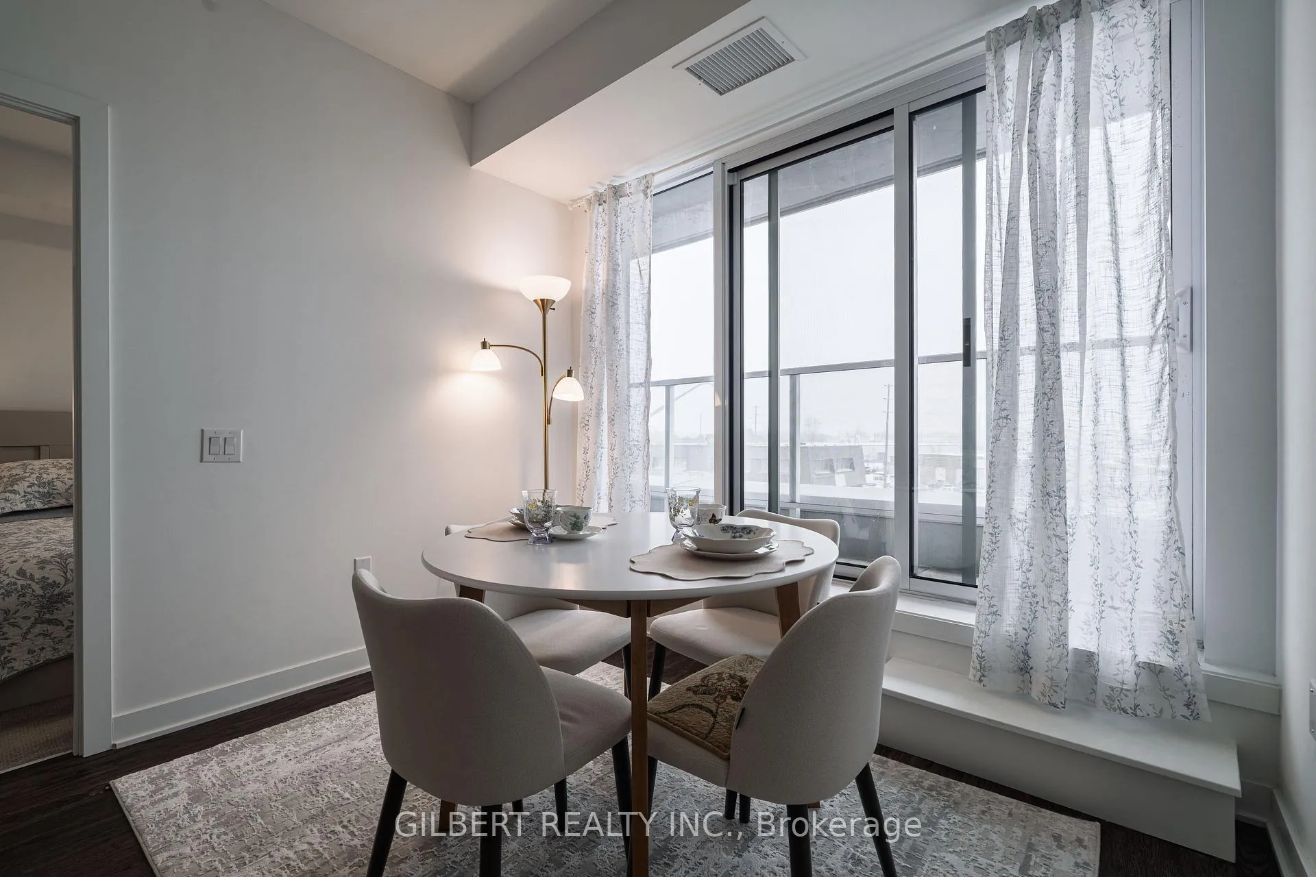 Photo 12 of 2782 Barton Street, Hamilton, Riverdale — HOMEH