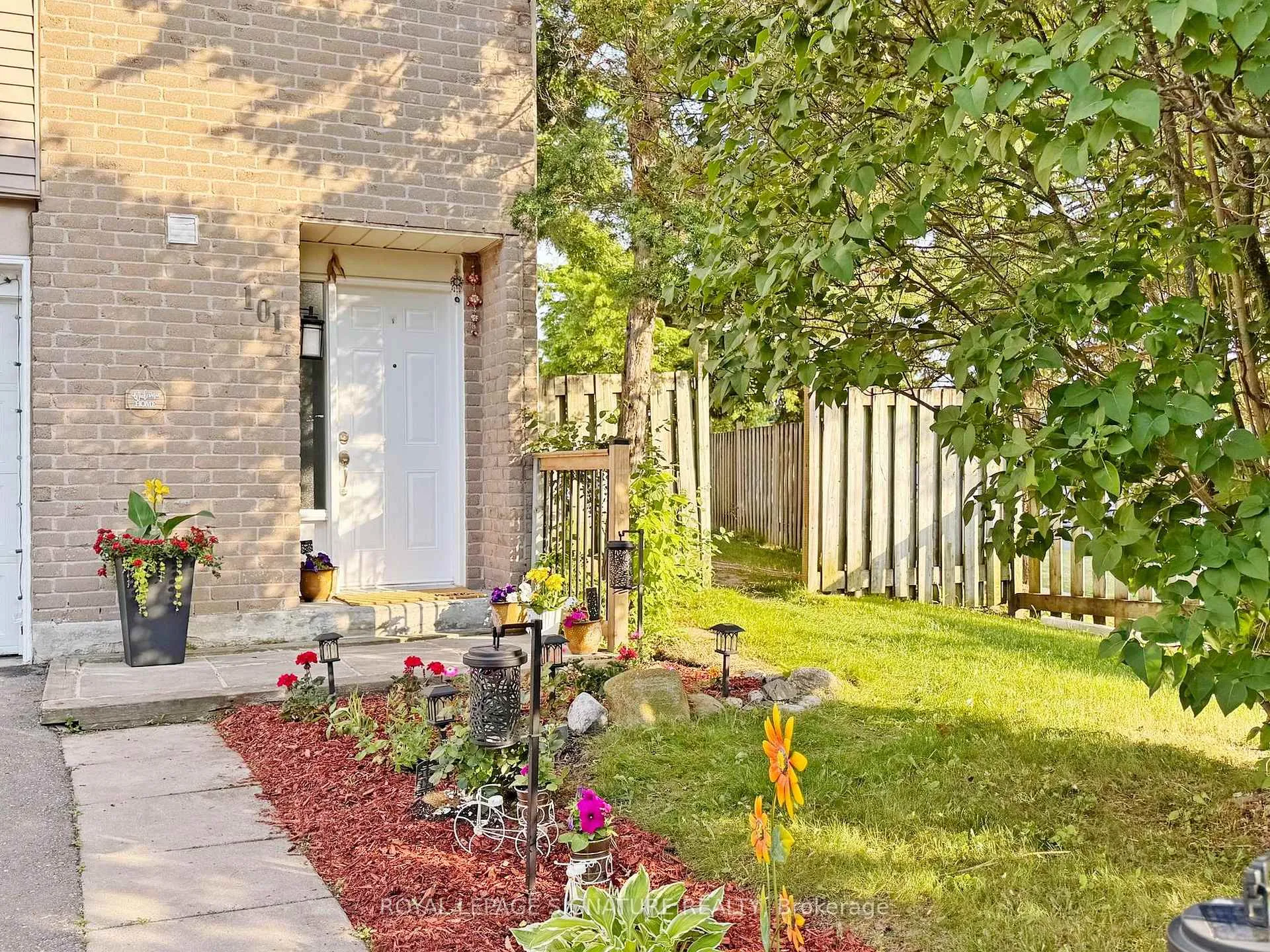Photo 3 of Unit 101, 1133 Ritson Road N, Oshawa, Centennial — HOMEH