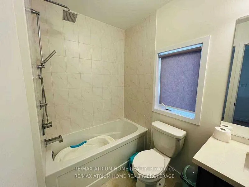 Photo 13 of 18 Mcnaughton Road, Vaughan, Maple — HOMEH