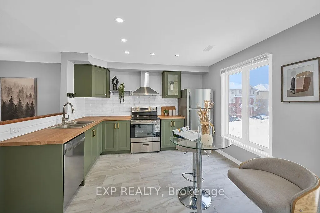 Photo 11 of 210 Keltie Private, Ottawa, Barrhaven - Longfields — HOMEH