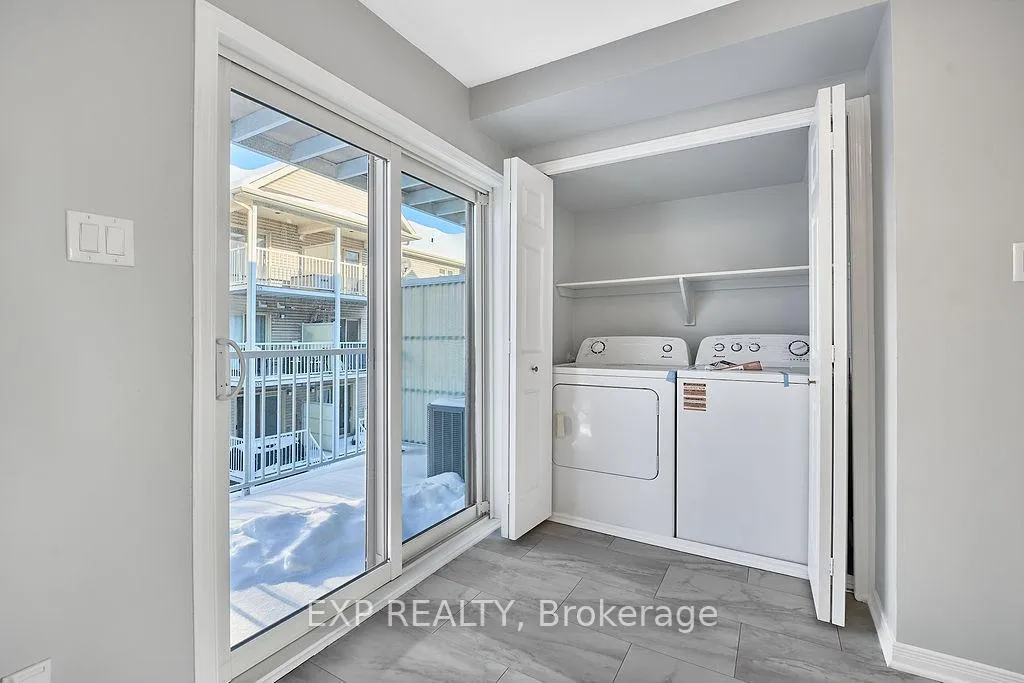 Photo 16 of 210 Keltie Private, Ottawa, Barrhaven - Longfields — HOMEH