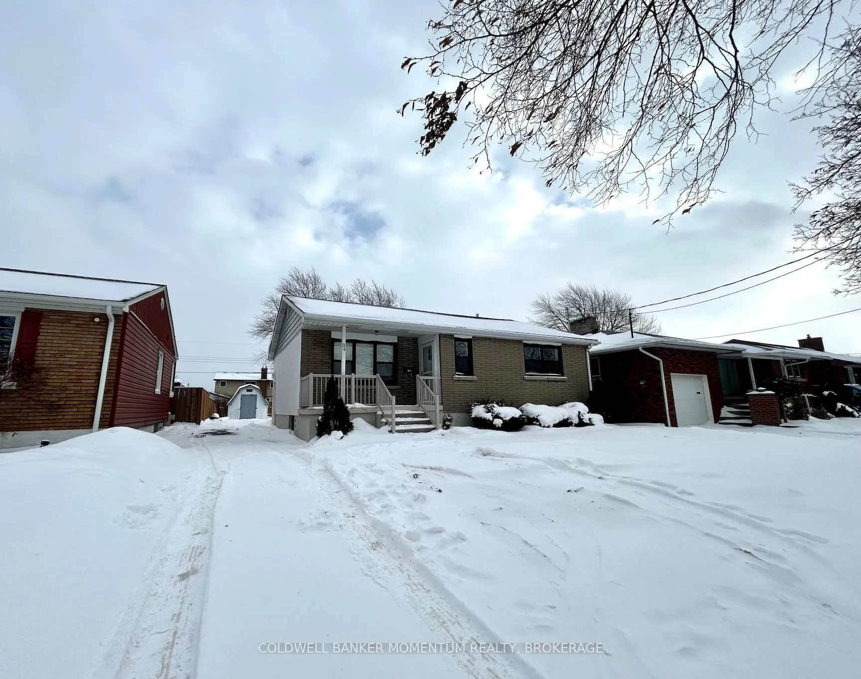 Photo 2 of Unit Main, 34 Golden Boulevard, Welland, Lincoln/Crowland — HOMEH